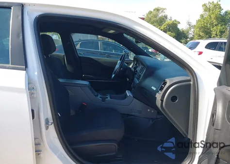 2014 Dodge Charger Police z USA, uszkodzony, nr VIN 2C3CDXAT5EH245564